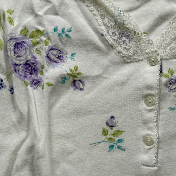 White Floral Nightgown - Picture 4 of 4